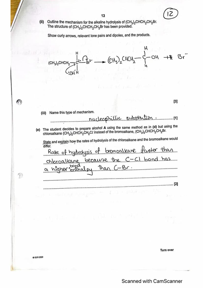 6
(6
14
Organic compounds can be prepared in the laboratory using synthetic routes with two or more
stages.
(a) A student devises a two-stag