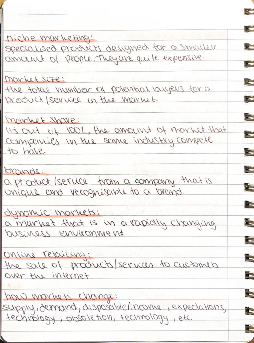 28/9124
Business test prep.
marketing:
1.0
a way to sell/target the right product to
the right target market.
marketing process:
-Set object
