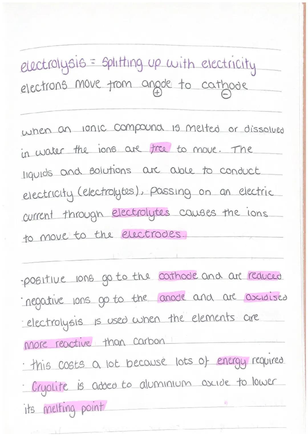 Redox reactions = a reaction where both
oxidation and reduction occour at the
same time.
Oxidation = losing electrons
Reduction = gaining el