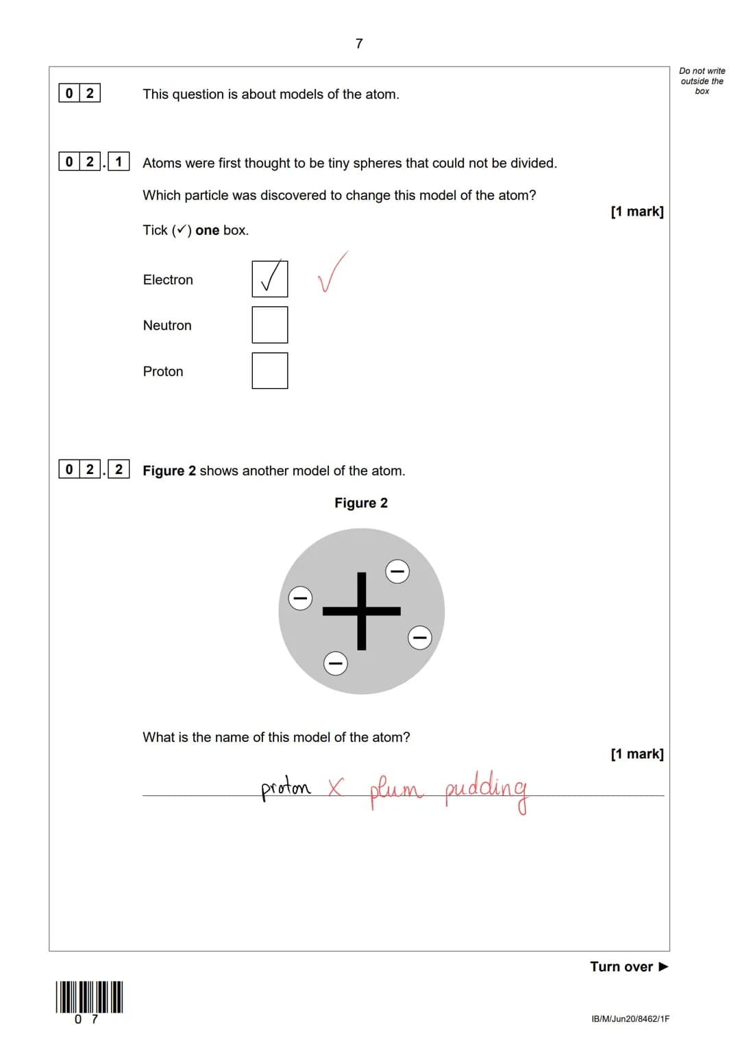 AQA
Please write clearly in block capitals.
Centre number
Surname
Forename(s)
Candidate signature
GCSE
CHEMISTRY
Foundation Tier
Le
I declar