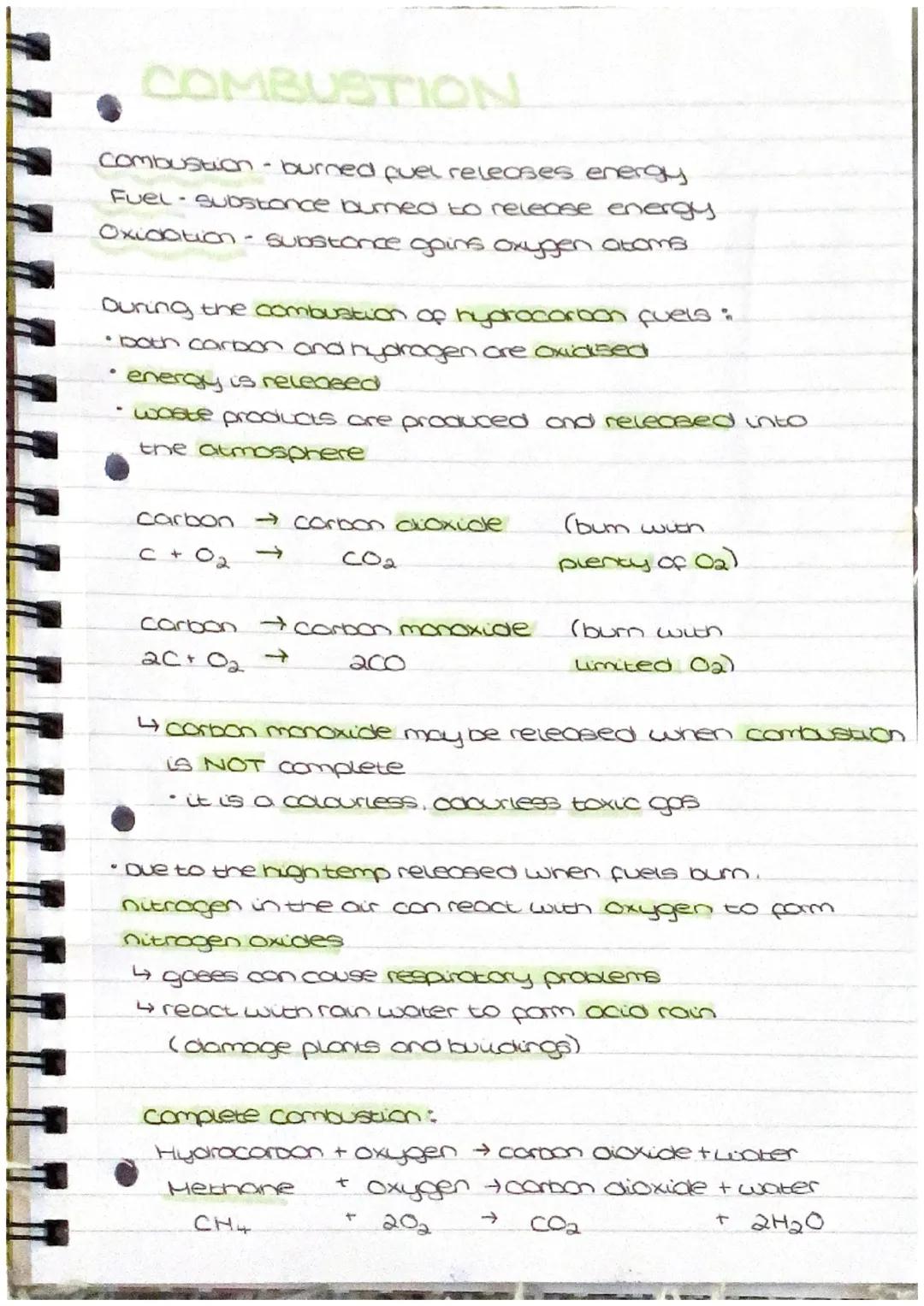 FRACTIONAL DISTILLATION
Crude
ai-
vopar
cool
Short
chain
hydro-
carbons
25℃-uquefied
708
HOE
260°C
Refinery gases
Long
chain
hydro-
carbons