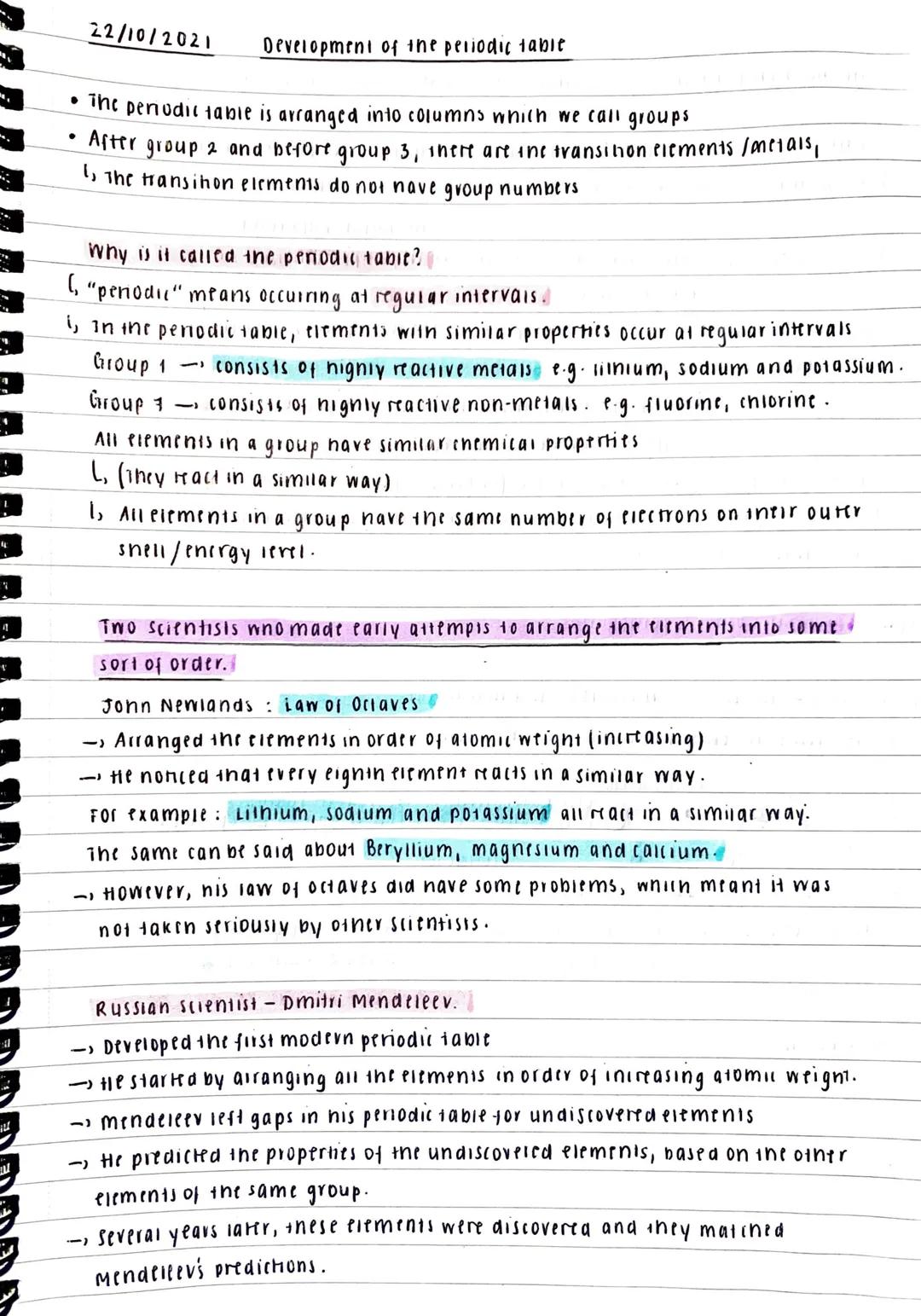 4
F
L
4:
4
1
1
120
22/10/2021
Development of the periodic table
• The periodic table is arranged into columns which we call groups
After gro